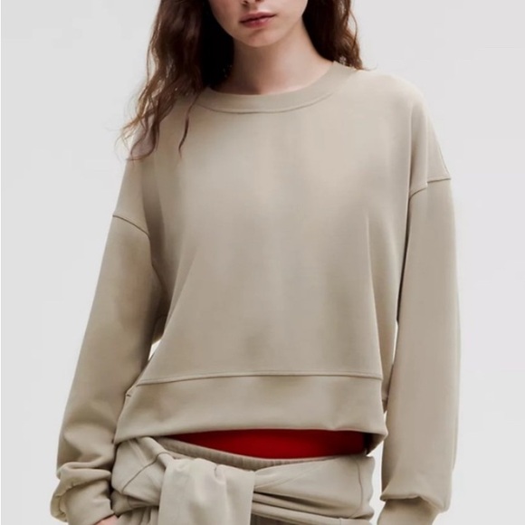lululemon athletica Tops - Lululemon perfectly cropped crew softstreme